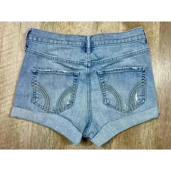 Hollister Denim Jean High Rise Distressed Cuffed Short Shorts Size 3 w26 VGUC - Picture 4 of 8